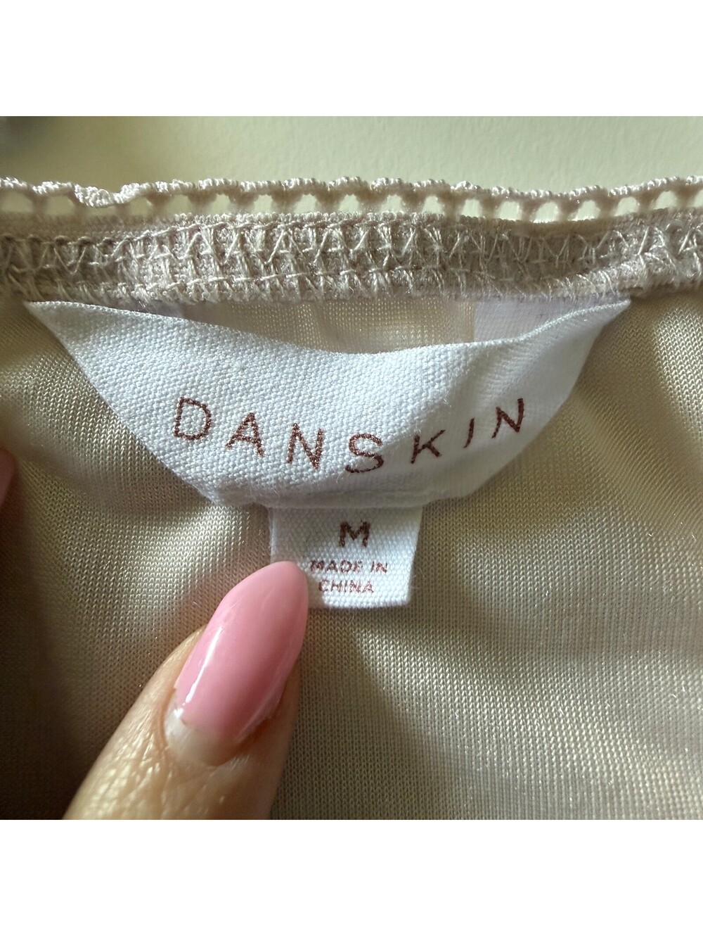 Danskin Medium Rose Pink Crushed Velvet Tank Top Ballerina Bella Swan Coquette - Picture 3 of 5